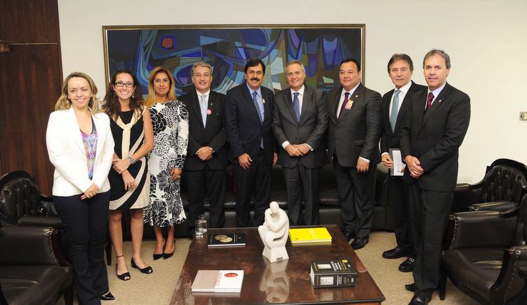 Lideranças da magistratura fazem esforço concentrado em Brasília e reuniões com a ministra Cármen Lúcia e Renan Calheiros